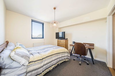 Large double bedroom near Clapham North  Main Photo