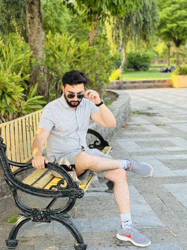 Looking for Single Room Main Photo