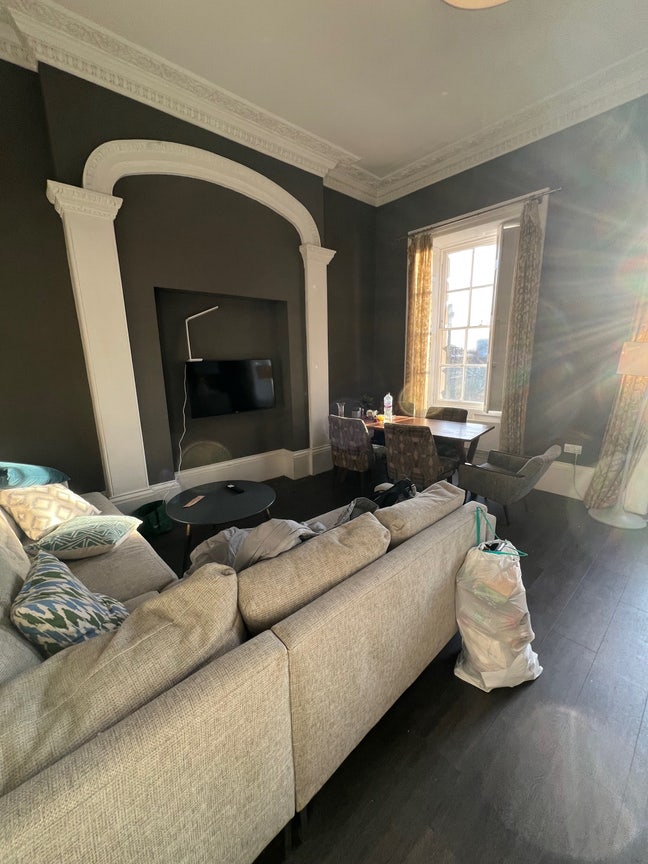 2b1b one room rent for summer in Bristol Main Photo
