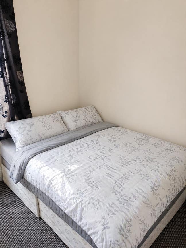 Spacious Single Room | Bills included | Southall Main Photo