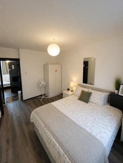 Rooms in Newly Reburbished Flat / Central London Main Photo