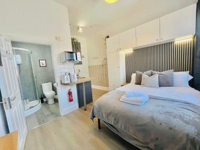 All Inclusive Studio Apartment in the CIty Centre Main Photo