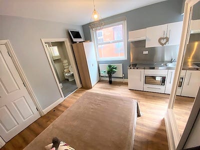 Modern self contained Studio Main Photo