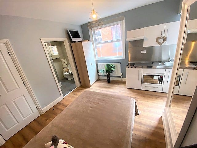 Modern self contained Studio Main Photo