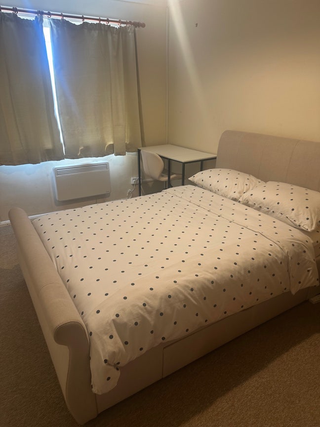 Double Room  at Earley  Main Photo