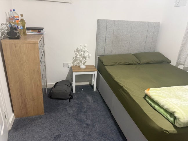 2 lovely rooms in Beckton! Main Photo