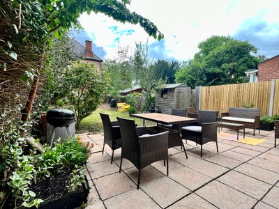 Huge Double Garden Bills Included Available NOW! Main Photo