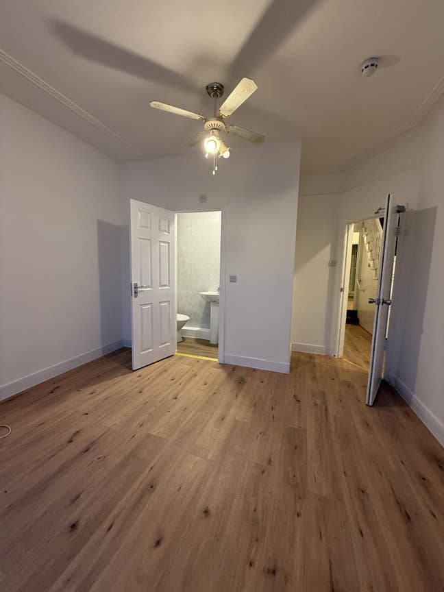 4 Double 1 Studio Available in Hmo Property  Main Photo