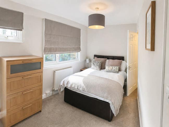 🔑 Zero Deposit Option | Double Room in Prime B92  Main Photo