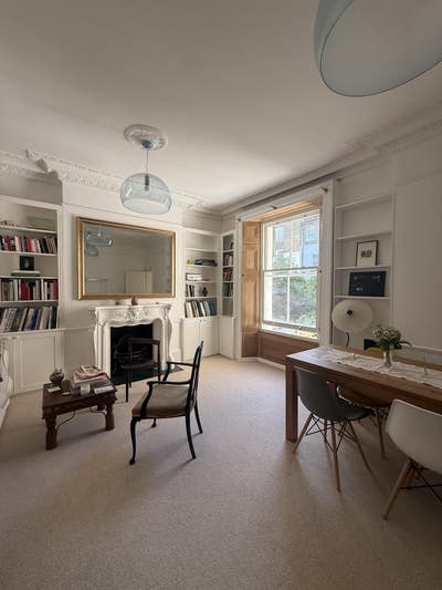 Double Room in Primrose Hill - short let  Main Photo