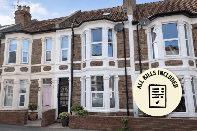 Furnished double room in a professional houseshare Main Photo