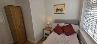 Single room to rent in a recently refurbished home Main Photo