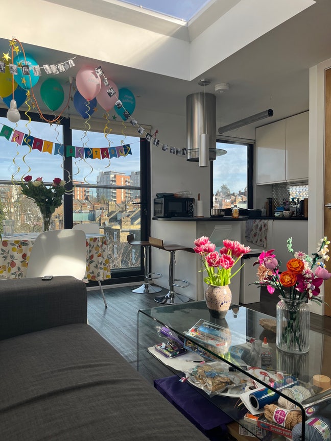 Spacious Double Bedroom West Hampstead Main Photo