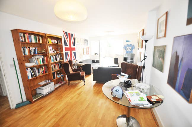 A stunning 3 bedroom flat in Turnpike Lane, N22 Main Photo