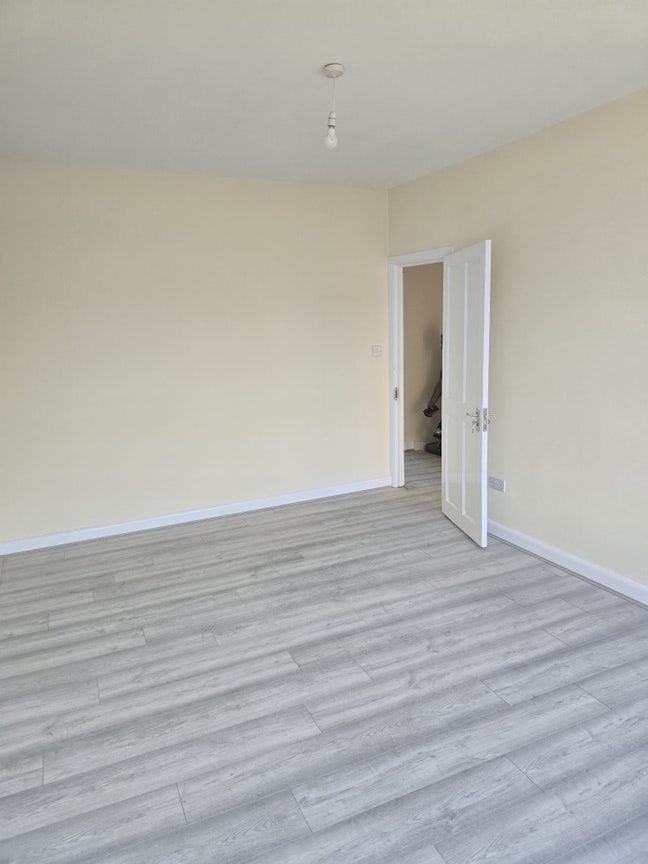 Double room in East Ham Main Photo