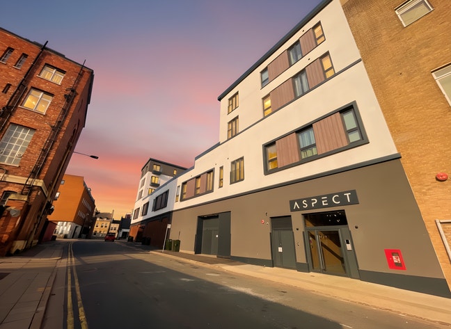 ✨Bespoke Studio – Luxury Living Space, PE1 Main Photo