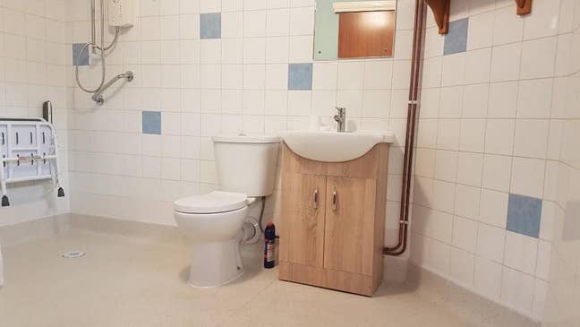 Property with a large garden in South Ockendon Main Photo