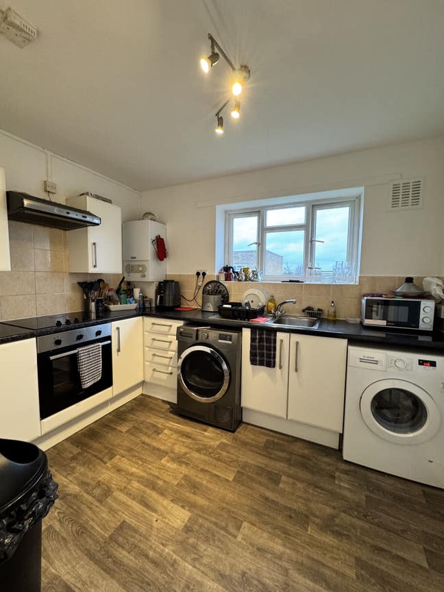 Cosy single room, friendly flat Shepherd's Bush Main Photo