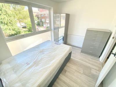 ✨ En-Suite Room | All Bills in | Canary Wharf Area Main Photo