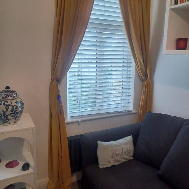 Monday to Friday Let - Great Transport Links  Main Photo