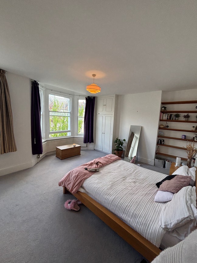 Lovely double in Clapham South  Main Photo