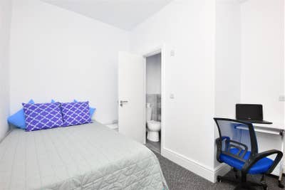  To Let within a popular area of Burnley. Main Photo