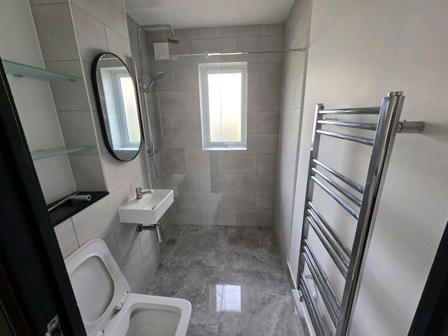 1 bed  “Private entrance from the street” Main Photo