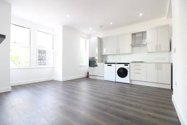 Cosy two bedroom flat  Main Photo