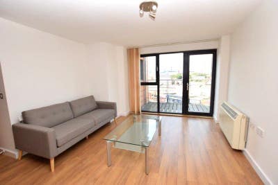 Double Room Available in Stratford Main Photo