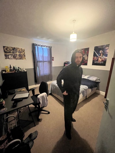 2 people needed for Montpellier house Main Photo