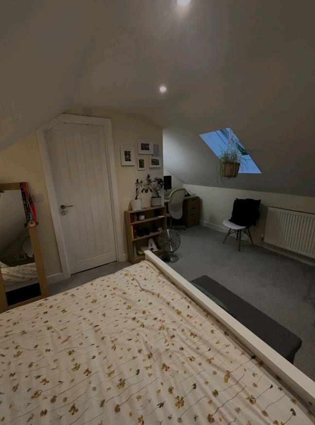 Double room with en suite - Longwell Green Main Photo