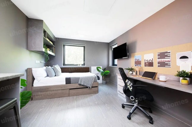 Student accommodation takeover in Cardiff Main Photo