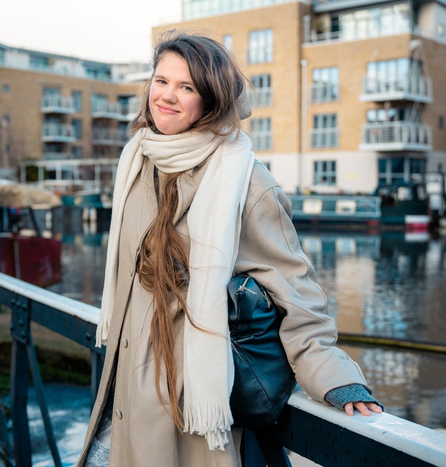 Creative professional looking for a room Main Photo