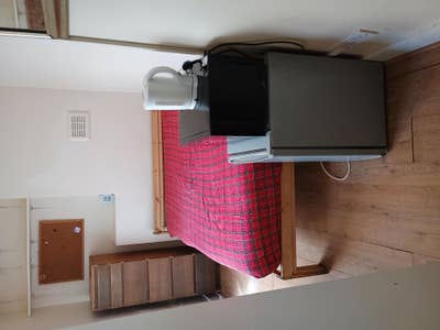 A Lovely Clean Single Room with Double Bed to Let Main Photo