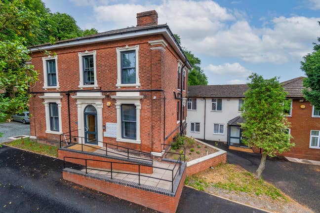 En-Suite Rooms | Clean, Quiet House Share Main Photo