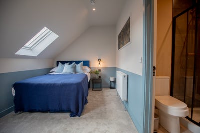 Amazing Loft with Ensuite | Enquire Today Main Photo