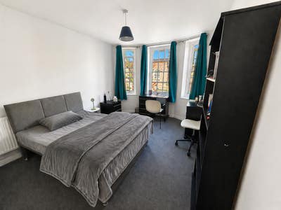 UOL Student Accommodation Sublet &pound;298pw Bills inc Main Photo