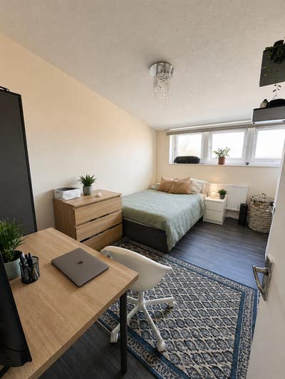 Large Double Room in 4B House - Peckham  Main Photo