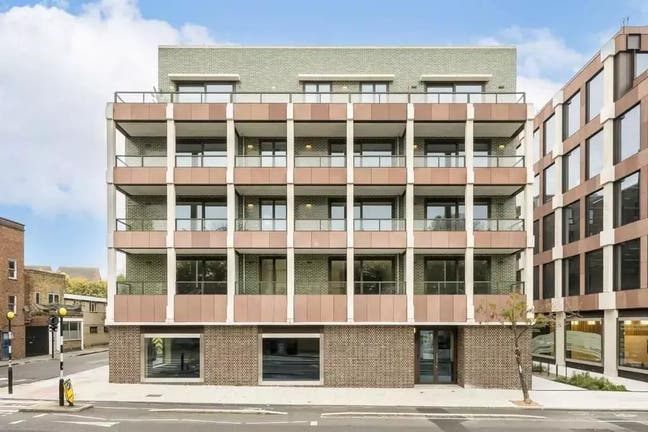 Modern 1-bed flat available in Camden Town Main Photo