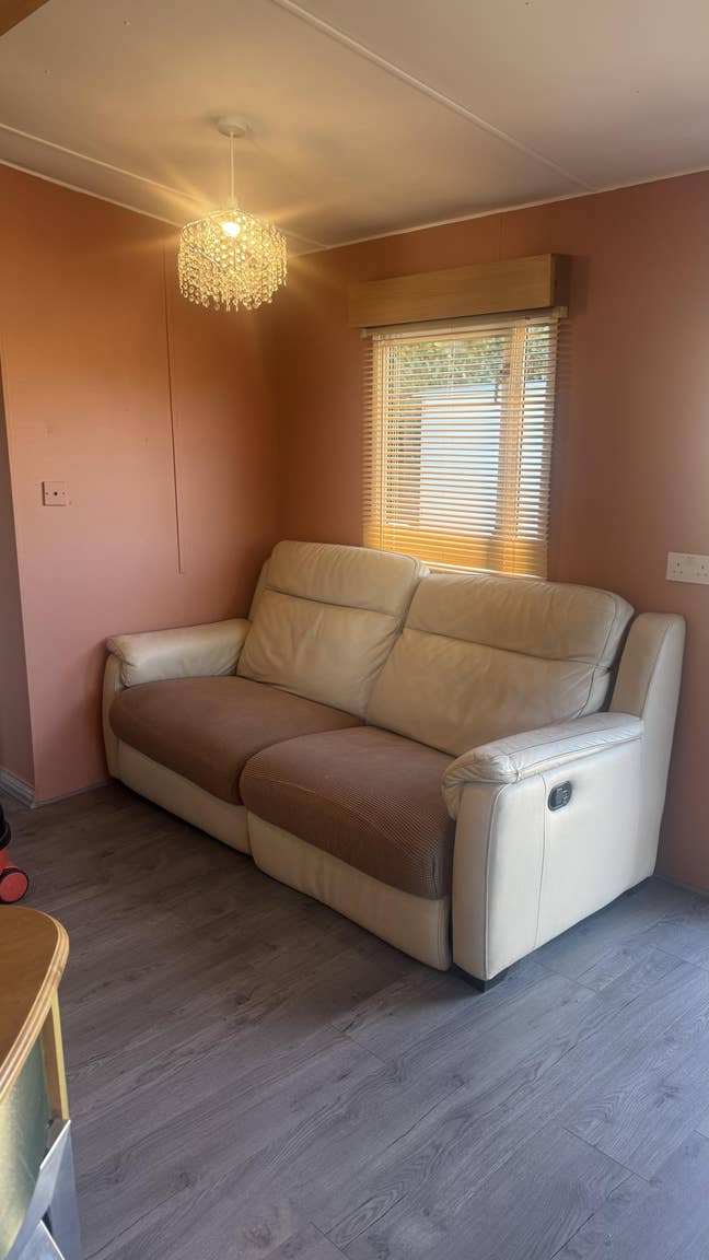 Two bedroom static caravan for long-term rent Main Photo