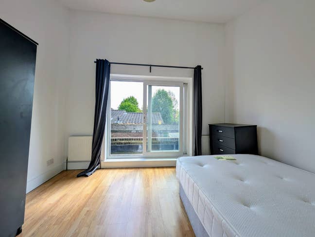 Double Room with a Balcony in Streatham Hill! Main Photo