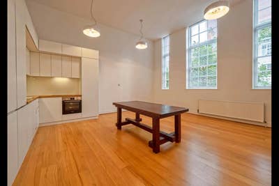 Mezzanine Room in 2 Bed Flat, Cambridge Heath (E2) Main Photo