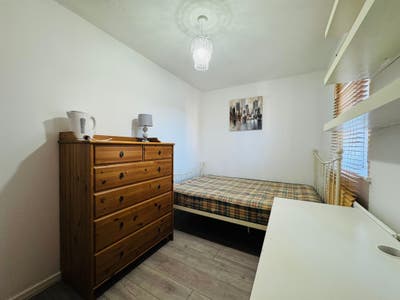 Double Room in a Shared Flat – E6 🏠 East Beckton Main Photo
