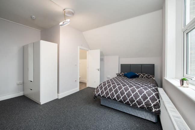 ✨ Prime Wimbledon Room – &pound;1200pcm – Heart of Town  Main Photo