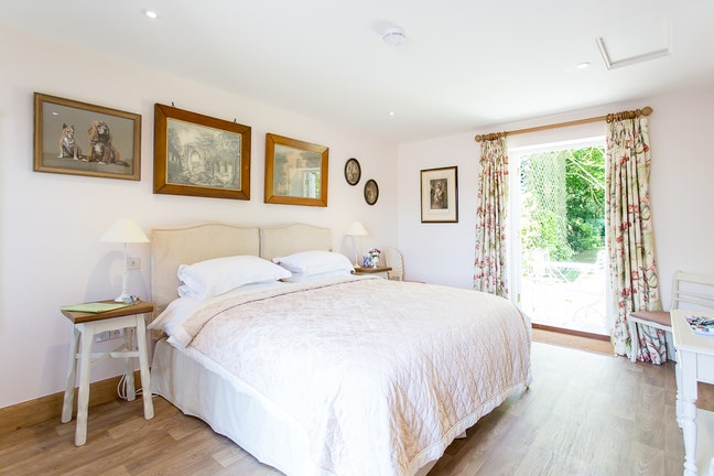 HPC Contractors - double – parking  (TA7) Main Photo