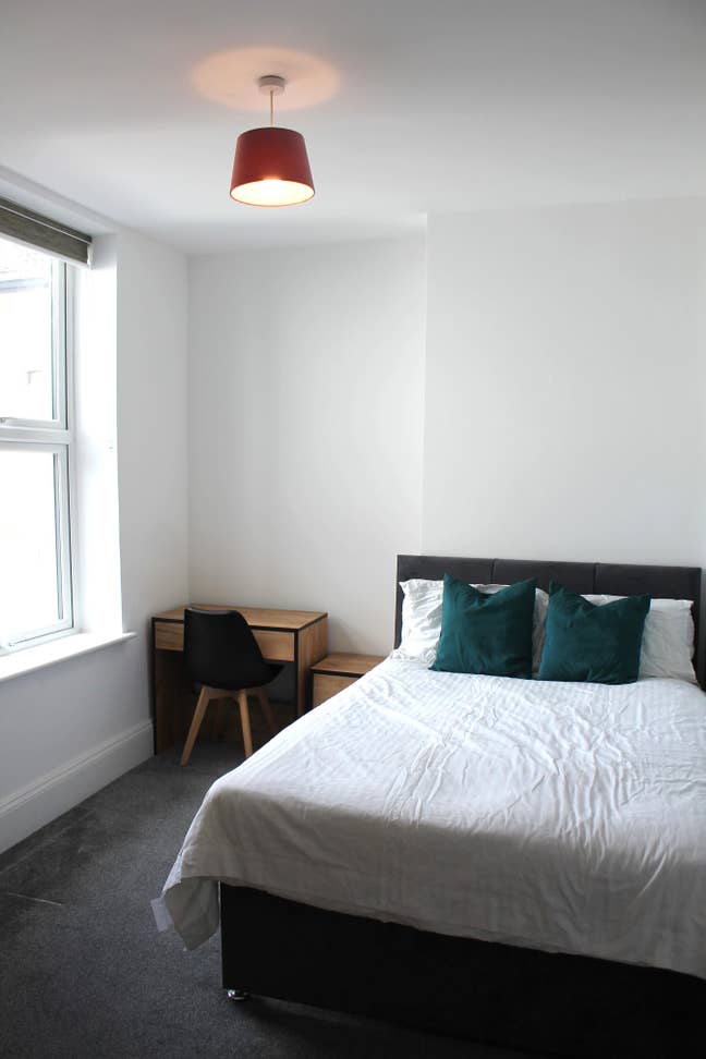 Bright Double Room in Southsea! Main Photo