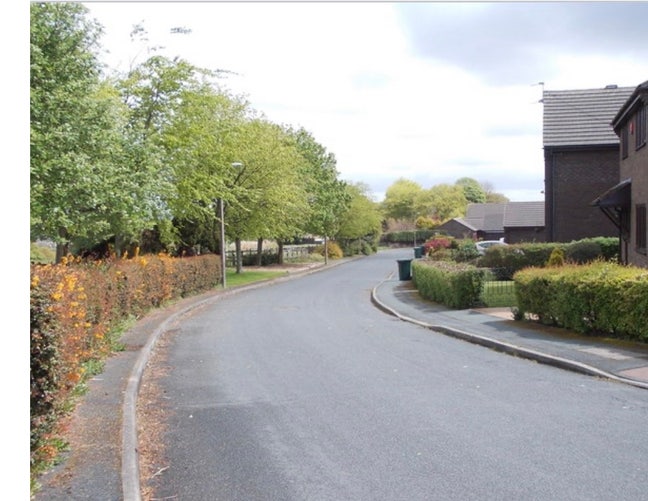Spacious 4-bedroom detached home with conservatory Main Photo
