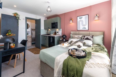 Brand New Studio Room | Bury | All Bills Included! Main Photo