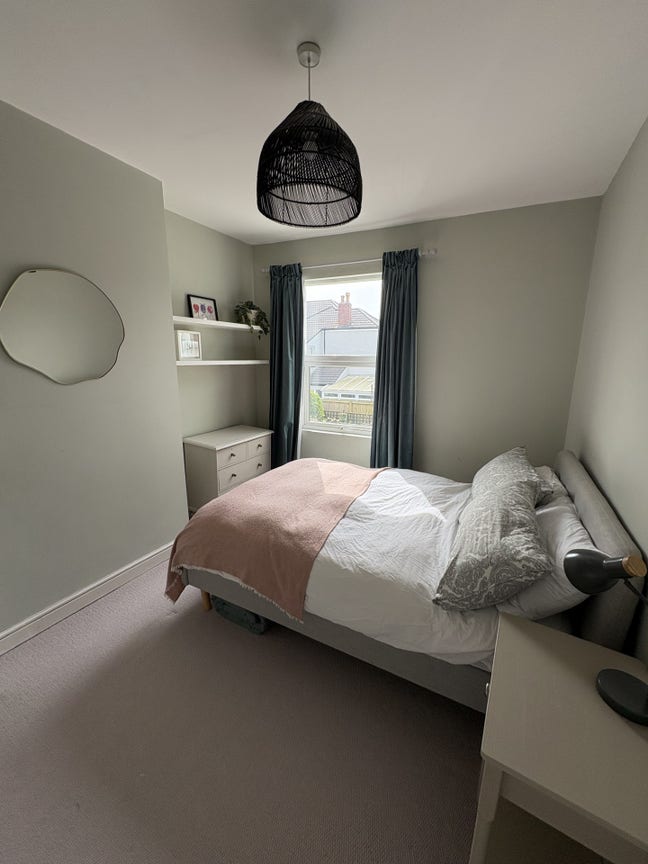 Double Room in Southville House Main Photo