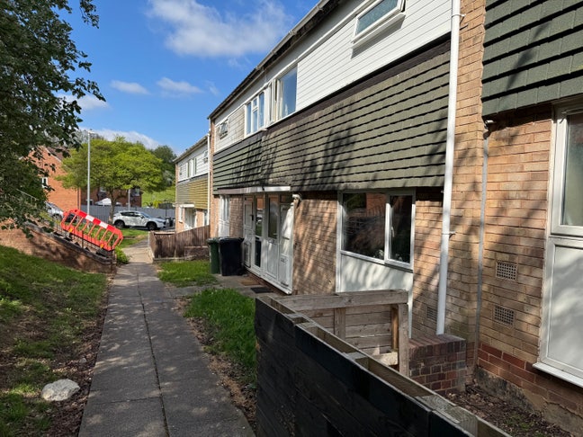 Single room in Romanian house Main Photo